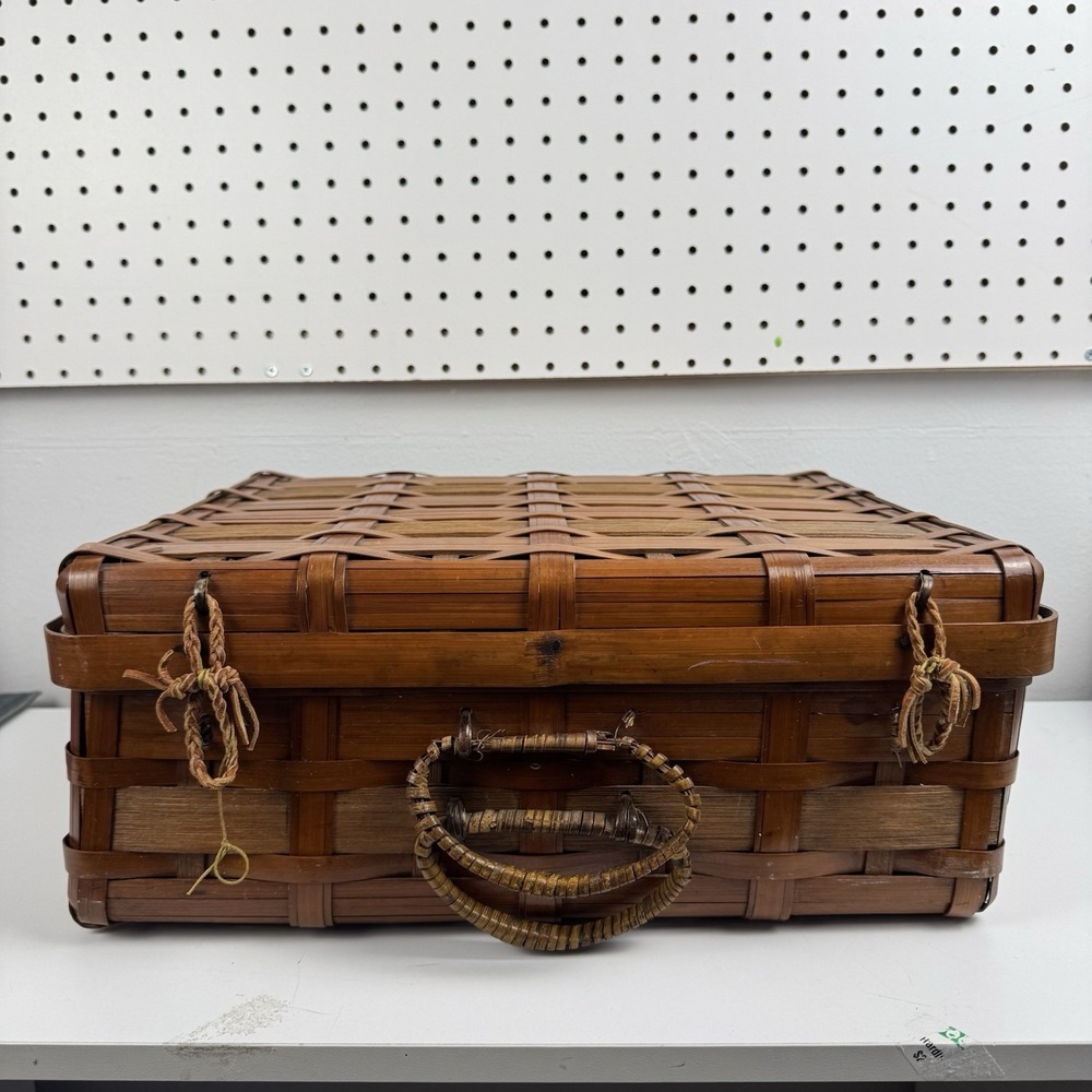 Vtg 1940s Woven Picnic Basket‎ Occupied Japan Cottagecore Storage Case